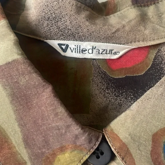 Vintage Geometric Button-Up Blouse - Picture 3 of 6